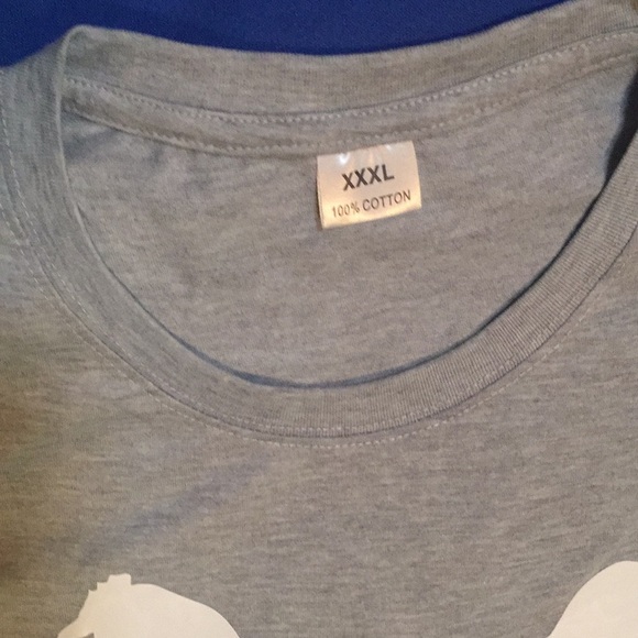 Chicken T-shirt - Picture 3 of 3